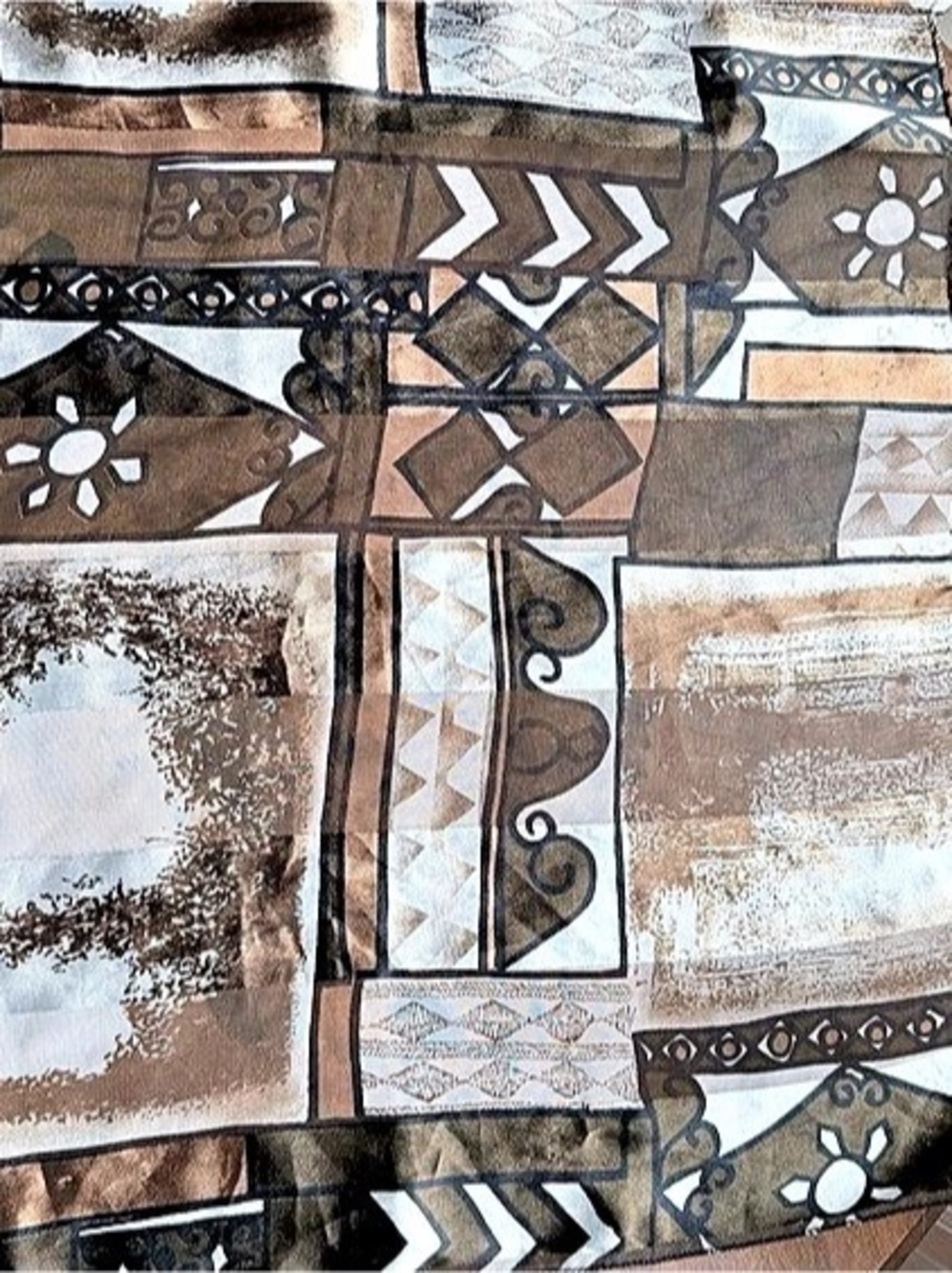 Geometric Scarf in Brown & White Like New